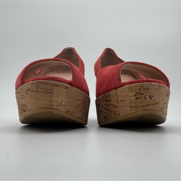 Stuart Weitzman Coral/Red Suede Peep Toe Wedge Heel Size 5.5 M - Picture 2 of 11